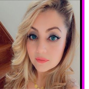 Meet your Posher, Aria